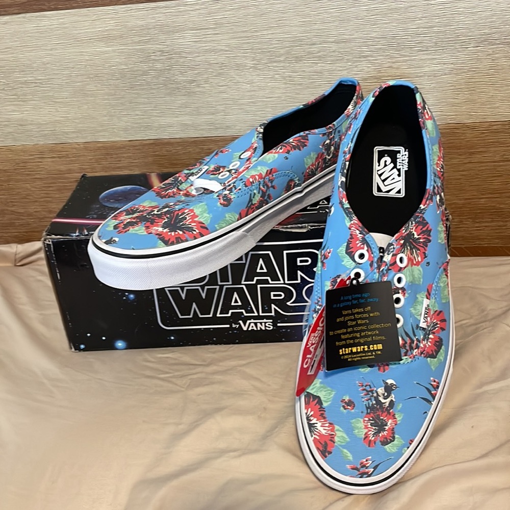 Limited edition Yoda Aloha Vans. Men’s U.S Size 11.5 - Picture 2 of 3
